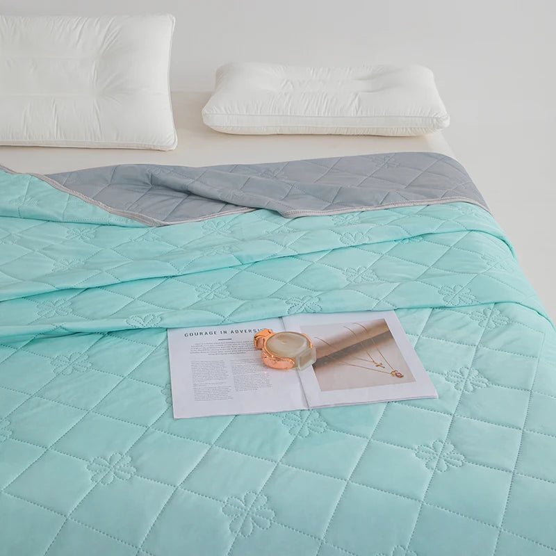 Queen Size Cooling Blanket - Breathable & Lightweight Cooling Comforter, Ice Silk Thin Quilt for Hot Weather & Airy Rooms