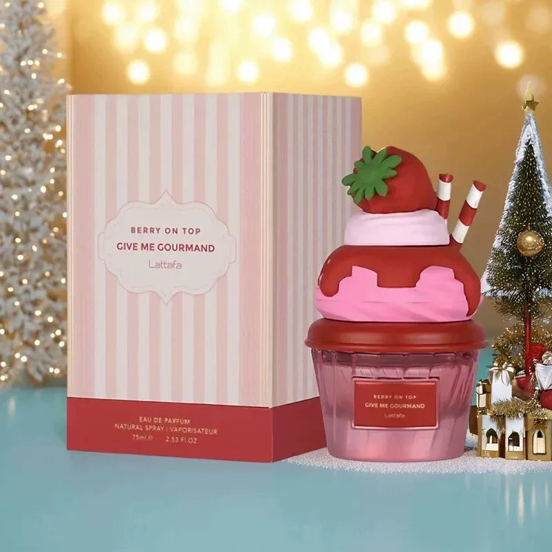 GIVE ME GOURMAND is a new product with six styles of delicacies, women's perfume and spray