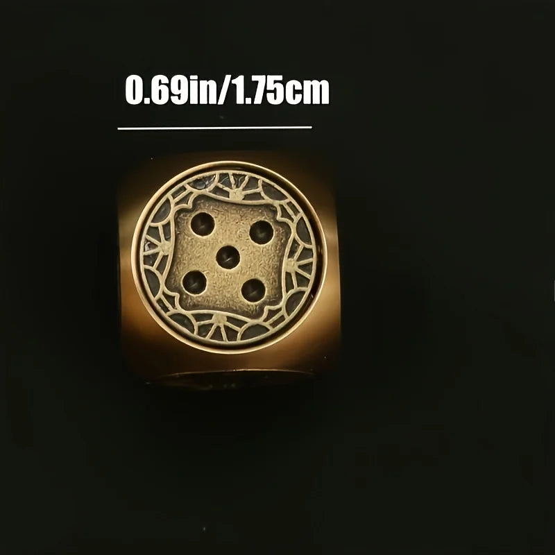 Vintage Brass Metal D6 Dice 17.5mm, Engraved Pattern Solid Copper 6 Sided Dice for Tabletop Game, Bar Entertainment & Collection