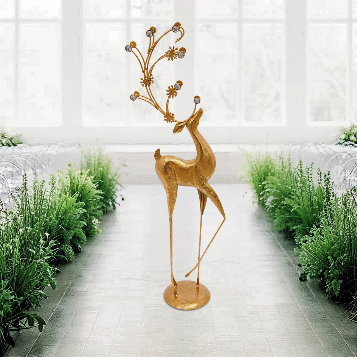 Retro Gold Deer Statue Metal Reindeer Figurines Modern Elegant Indoor Holiday Decor Statue for Homes Offices Cafés Star Hotels 27*13*85cm/10.63*5.12*33.46in