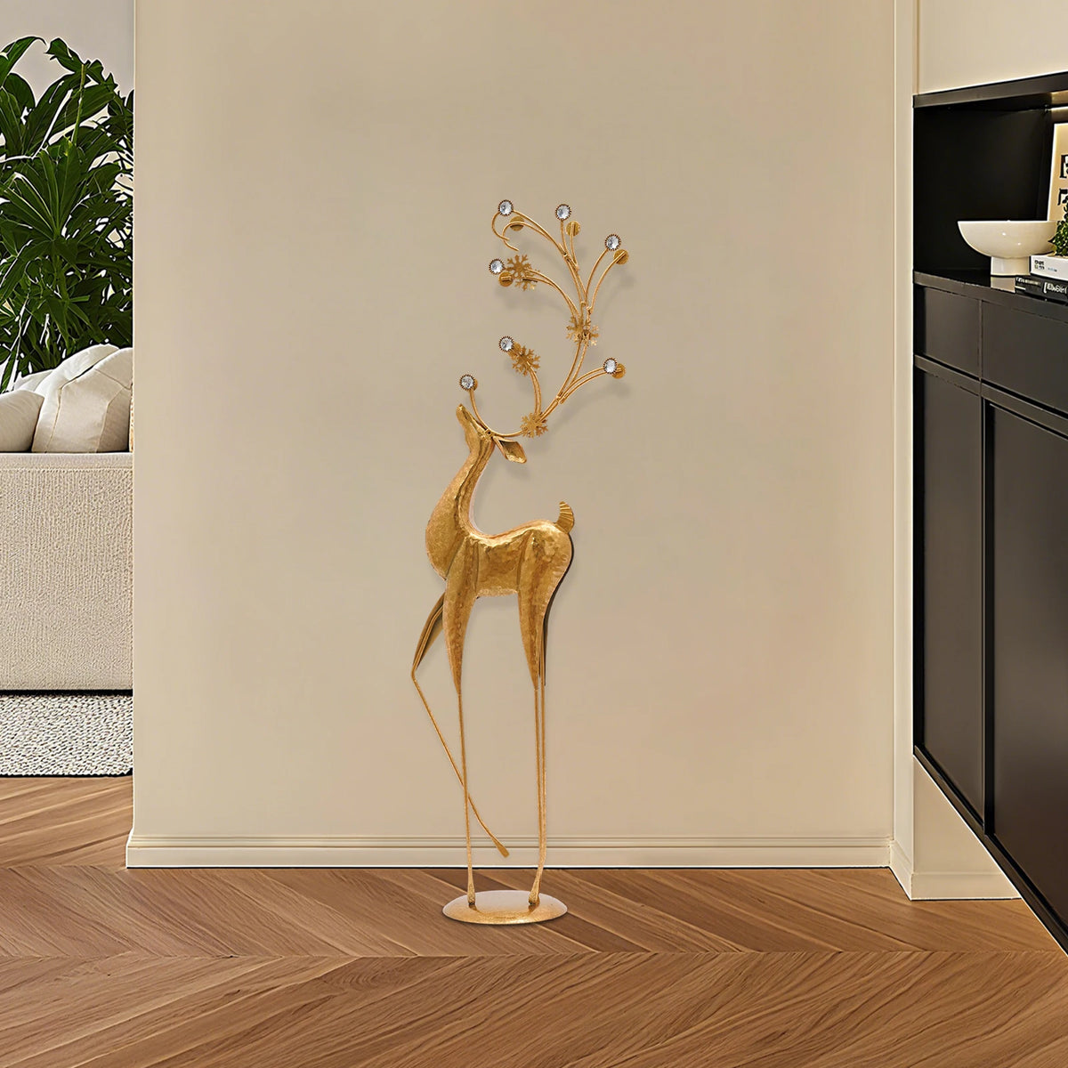 Retro Gold Deer Statue Metal Reindeer Figurines Modern Elegant Indoor Holiday Decor Statue for Homes Offices Cafés Star Hotels 27*13*85cm/10.63*5.12*33.46in
