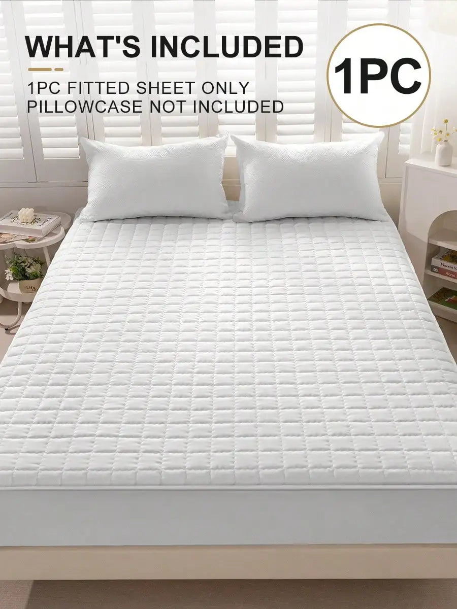Curved Plaid Fitted Sheet, 30cm Deep Pocket. Available in Twin, Full, Queen, King and 7 colors. Waterproof, soft, breathable, wrinkle-resistant and snug-fitting, perfect for bedroom use as daily bedding.