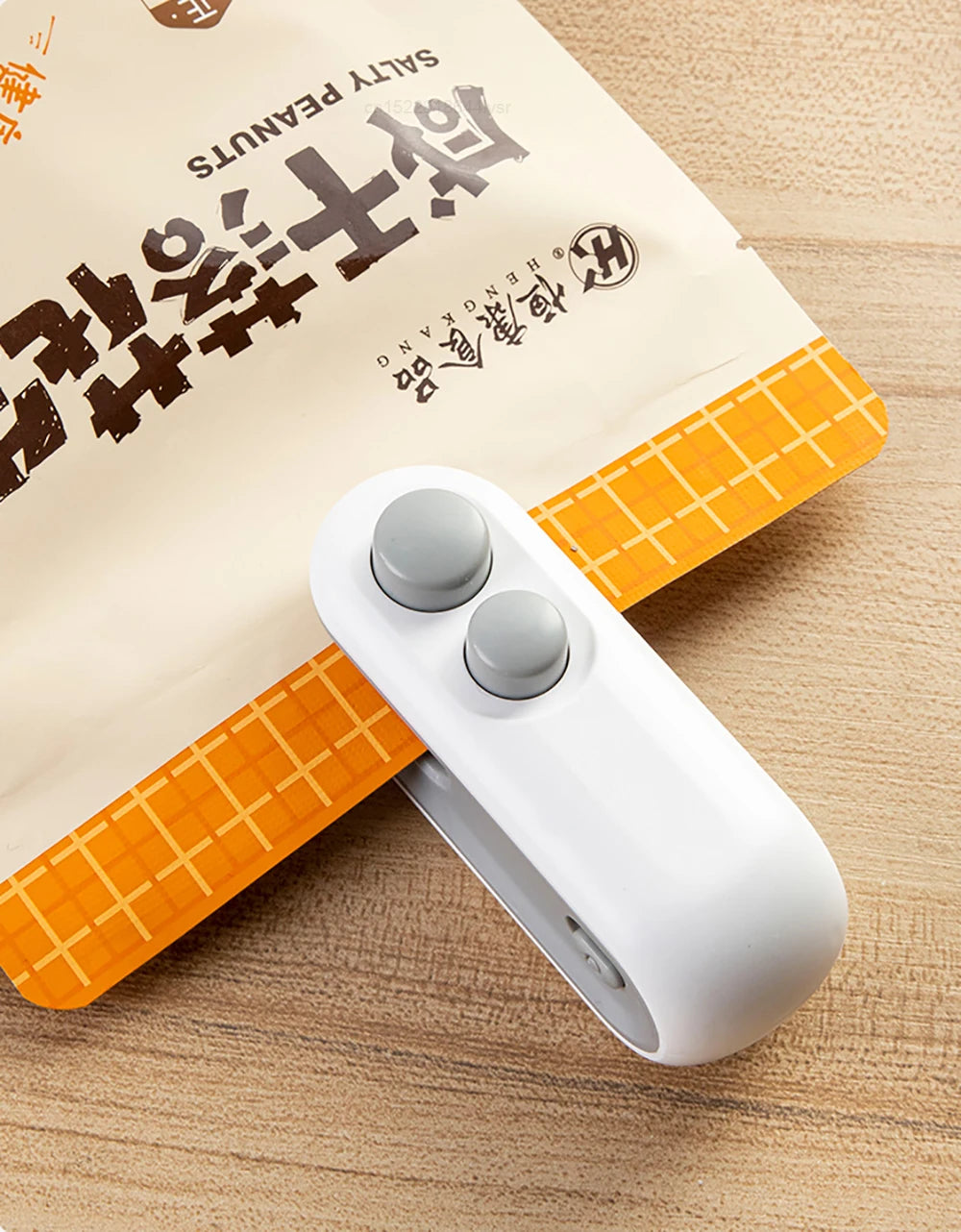 Mini Heat Bag Sealing Machine Plastic Bag Sealer Portable Thermal Plastic Bag Sealants Handheld Plastic Bags Sealing Machine