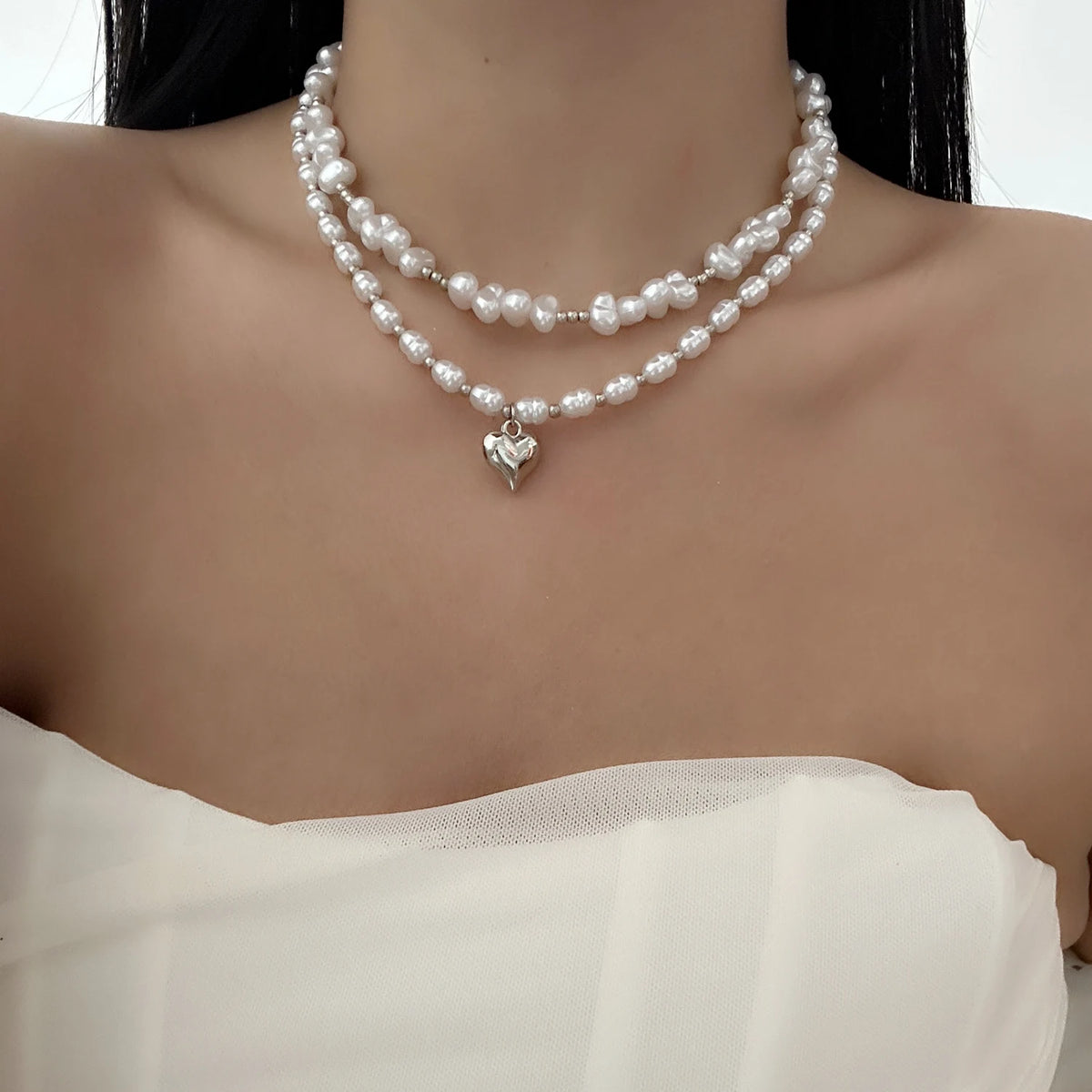 Rinhoo Double Layer Imitation Pearl Choker Necklace for Women Elegant Heart Pendant Necklace Versatile Jewelry Gift